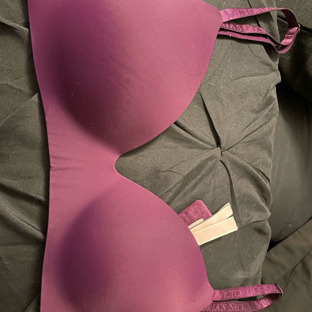38 C Victoria’s Secret Bra